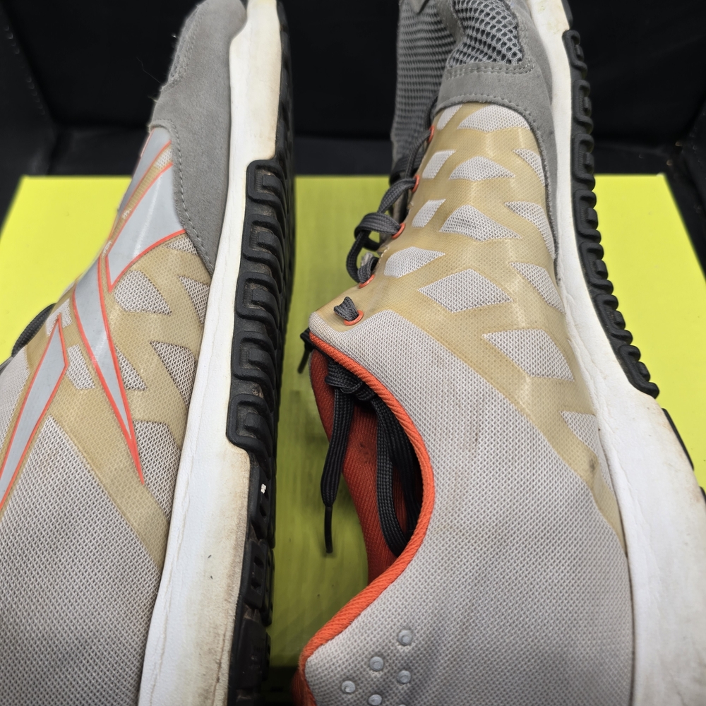 Reebok Athletic Shoes‎ in Gray and Orange